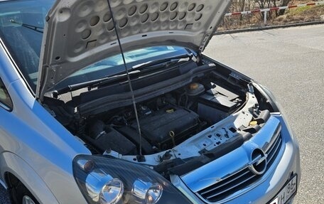 Opel Zafira B, 2011 год, 1 100 000 рублей, 20 фотография