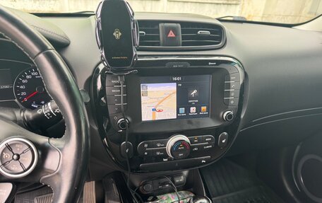 KIA Soul II рестайлинг, 2017 год, 1 660 000 рублей, 12 фотография