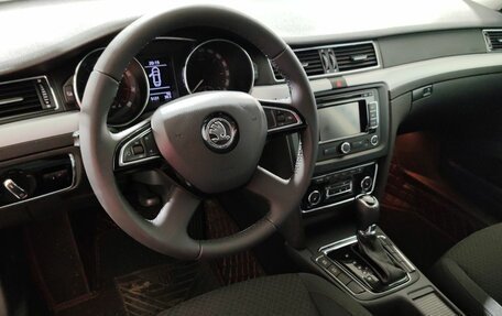 Skoda Superb III рестайлинг, 2013 год, 1 120 000 рублей, 12 фотография
