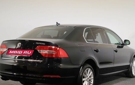 Skoda Superb III рестайлинг, 2013 год, 1 120 000 рублей, 5 фотография