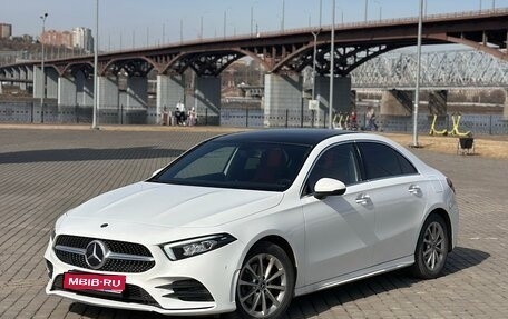 Mercedes-Benz A-Класс, 2021 год, 3 150 000 рублей, 1 фотография