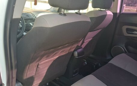Chevrolet Cruze II, 2013 год, 650 000 рублей, 6 фотография