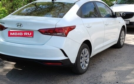 Hyundai Solaris II рестайлинг, 2020 год, 1 500 000 рублей, 4 фотография