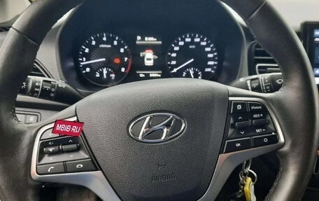 Hyundai Solaris II рестайлинг, 2021 год, 1 600 000 рублей, 6 фотография
