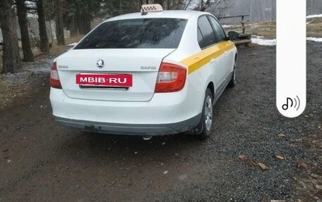 Skoda Rapid I, 2017 год, 700 000 рублей, 7 фотография