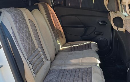 Renault Logan II, 2014 год, 500 000 рублей, 13 фотография