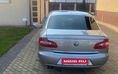 Skoda Superb III рестайлинг, 2012 год, 920 000 рублей, 4 фотография
