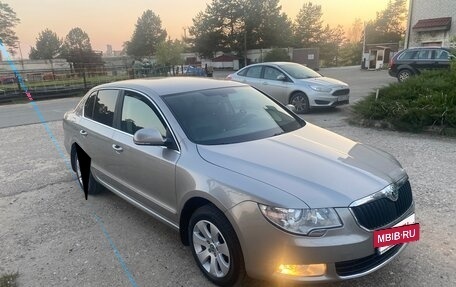 Skoda Superb III рестайлинг, 2012 год, 920 000 рублей, 7 фотография