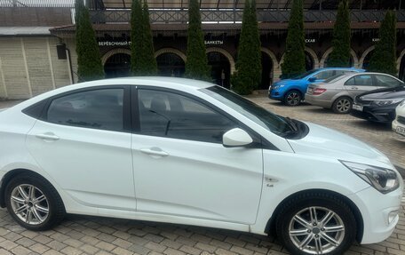 Hyundai Solaris II рестайлинг, 2014 год, 940 000 рублей, 4 фотография
