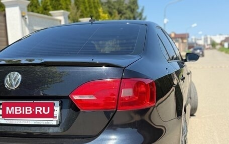 Volkswagen Jetta VI, 2012 год, 900 000 рублей, 3 фотография