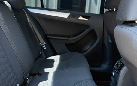 Volkswagen Jetta VI, 2012 год, 900 000 рублей, 7 фотография