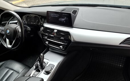 BMW 5 серия, 2018 год, 2 650 000 рублей, 14 фотография