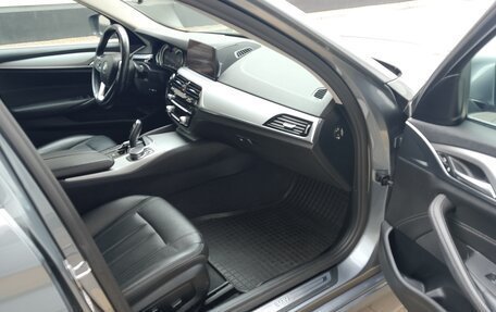 BMW 5 серия, 2018 год, 2 650 000 рублей, 8 фотография