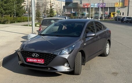 Hyundai Solaris II рестайлинг, 2021 год, 1 750 000 рублей, 1 фотография