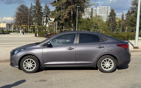 Hyundai Solaris II рестайлинг, 2021 год, 1 750 000 рублей, 3 фотография