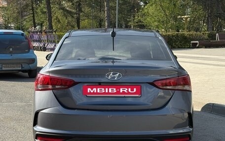 Hyundai Solaris II рестайлинг, 2021 год, 1 750 000 рублей, 5 фотография