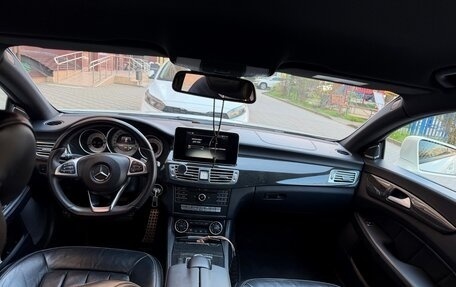 Mercedes-Benz CLS, 2015 год, 2 600 000 рублей, 24 фотография