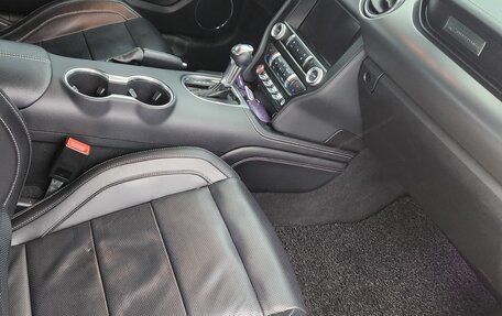 Ford Mustang VI рестайлинг, 2021 год, 4 700 000 рублей, 7 фотография