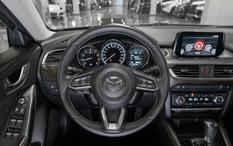 Mazda 6, 2017 год, 2 420 000 рублей, 10 фотография