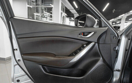 Mazda 6, 2017 год, 2 420 000 рублей, 15 фотография