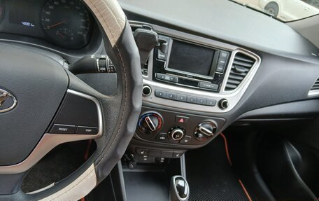 Hyundai Solaris II рестайлинг, 2020 год, 1 650 000 рублей, 6 фотография