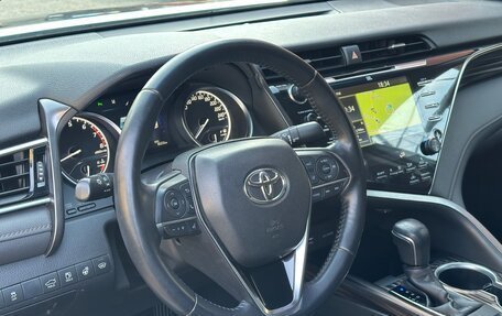 Toyota Camry, 2021 год, 3 170 000 рублей, 12 фотография