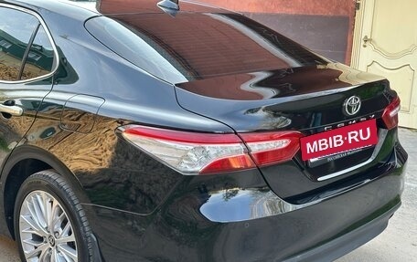 Toyota Camry, 2021 год, 3 170 000 рублей, 10 фотография