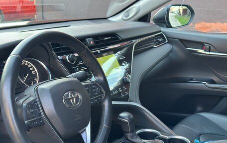 Toyota Camry, 2021 год, 3 170 000 рублей, 22 фотография