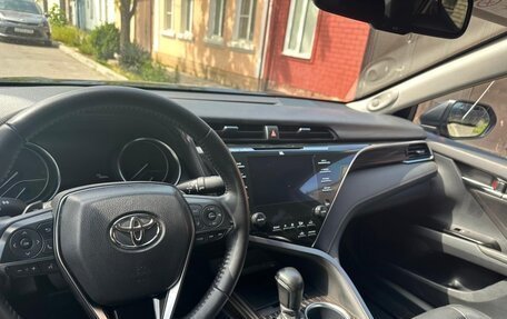 Toyota Camry, 2019 год, 3 150 000 рублей, 8 фотография