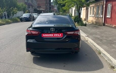 Toyota Camry, 2019 год, 3 150 000 рублей, 10 фотография