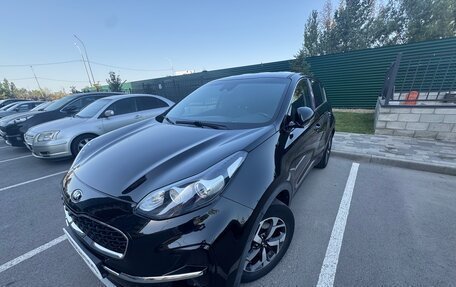 KIA Sportage IV рестайлинг, 2019 год, 2 000 000 рублей, 2 фотография