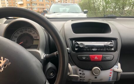 Peugeot 107 I рестайлинг, 2011 год, 390 000 рублей, 6 фотография