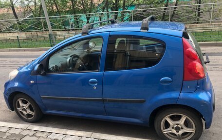 Peugeot 107 I рестайлинг, 2011 год, 390 000 рублей, 3 фотография