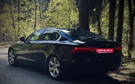 Jaguar XE I рестайлинг, 2016 год, 1 300 000 рублей, 2 фотография