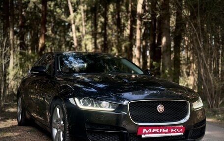 Jaguar XE I рестайлинг, 2016 год, 1 300 000 рублей, 3 фотография