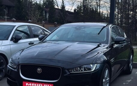 Jaguar XE I рестайлинг, 2016 год, 1 300 000 рублей, 6 фотография