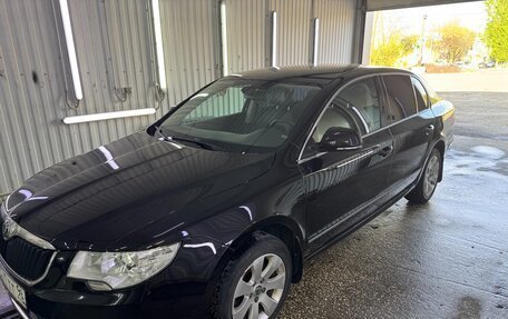 Skoda Superb III рестайлинг, 2011 год, 790 000 рублей, 2 фотография