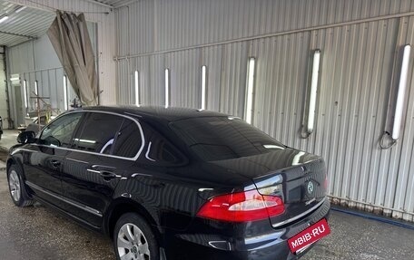 Skoda Superb III рестайлинг, 2011 год, 790 000 рублей, 3 фотография