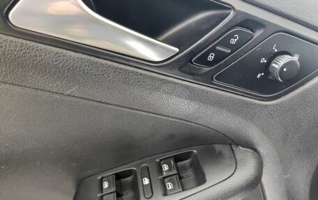 Volkswagen Jetta VI, 2014 год, 1 050 000 рублей, 19 фотография