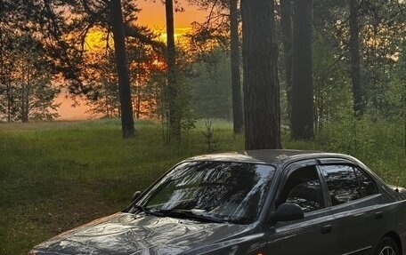 Hyundai Accent II, 2005 год, 280 000 рублей, 1 фотография