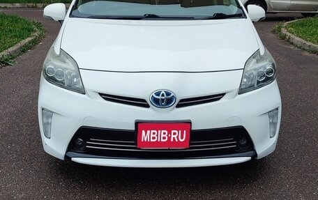 Toyota Prius, 2012 год, 1 180 000 рублей, 1 фотография