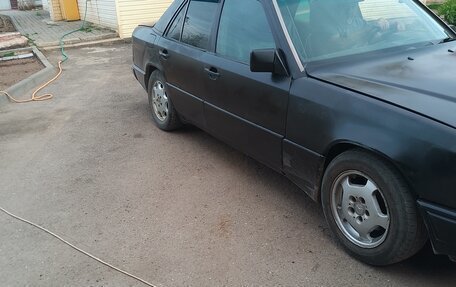 Mercedes-Benz W124, 1992 год, 220 000 рублей, 3 фотография