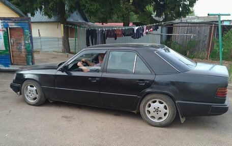 Mercedes-Benz W124, 1992 год, 220 000 рублей, 2 фотография