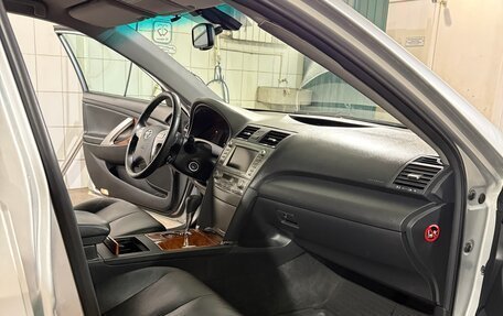 Toyota Camry, 2010 год, 1 100 000 рублей, 9 фотография
