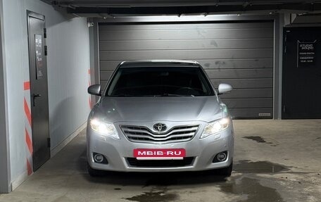Toyota Camry, 2010 год, 1 100 000 рублей, 10 фотография