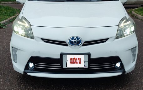 Toyota Prius, 2012 год, 1 180 000 рублей, 2 фотография