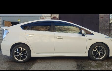 Toyota Prius, 2012 год, 1 180 000 рублей, 11 фотография