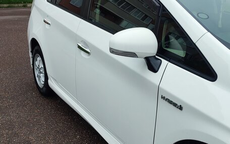 Toyota Prius, 2012 год, 1 180 000 рублей, 5 фотография