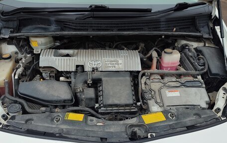 Toyota Prius, 2012 год, 1 180 000 рублей, 15 фотография
