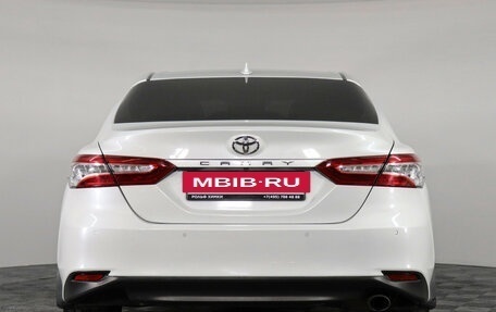 Toyota Camry, 2022 год, 3 497 000 рублей, 6 фотография